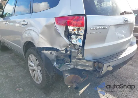 2012 Subaru Forester 2.5X Premium из США, поврежденный, VIN JF2SHBDC8CH448379